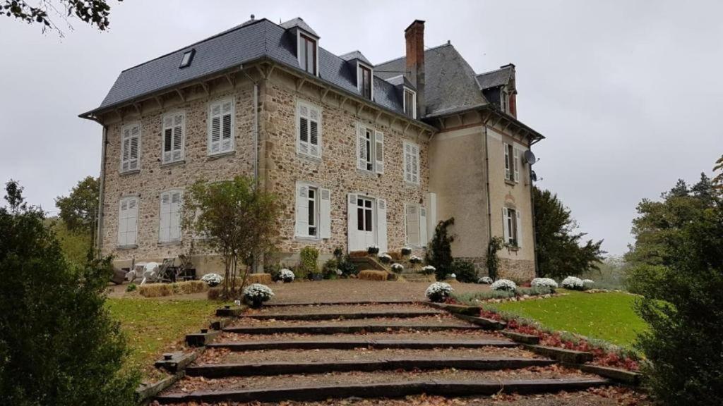 Gites Du Castellare Le Chalard Exteriér fotografie
